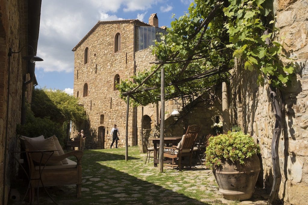 Destination wedding Italy, Castello di Vicarello