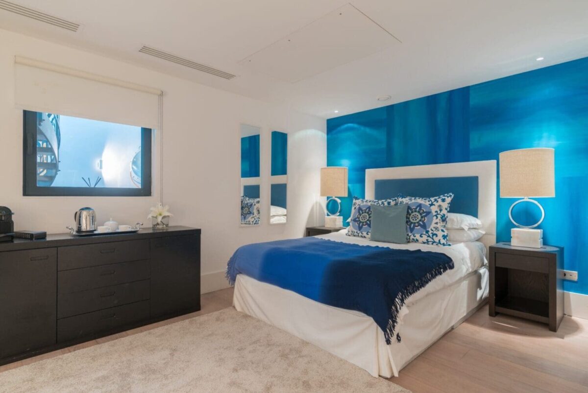 Honeymoon planning, Villa O