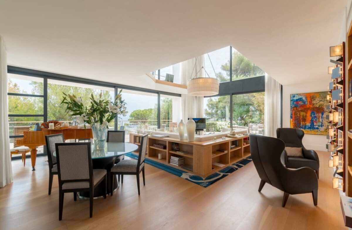 Honeymoon planning, Villa O