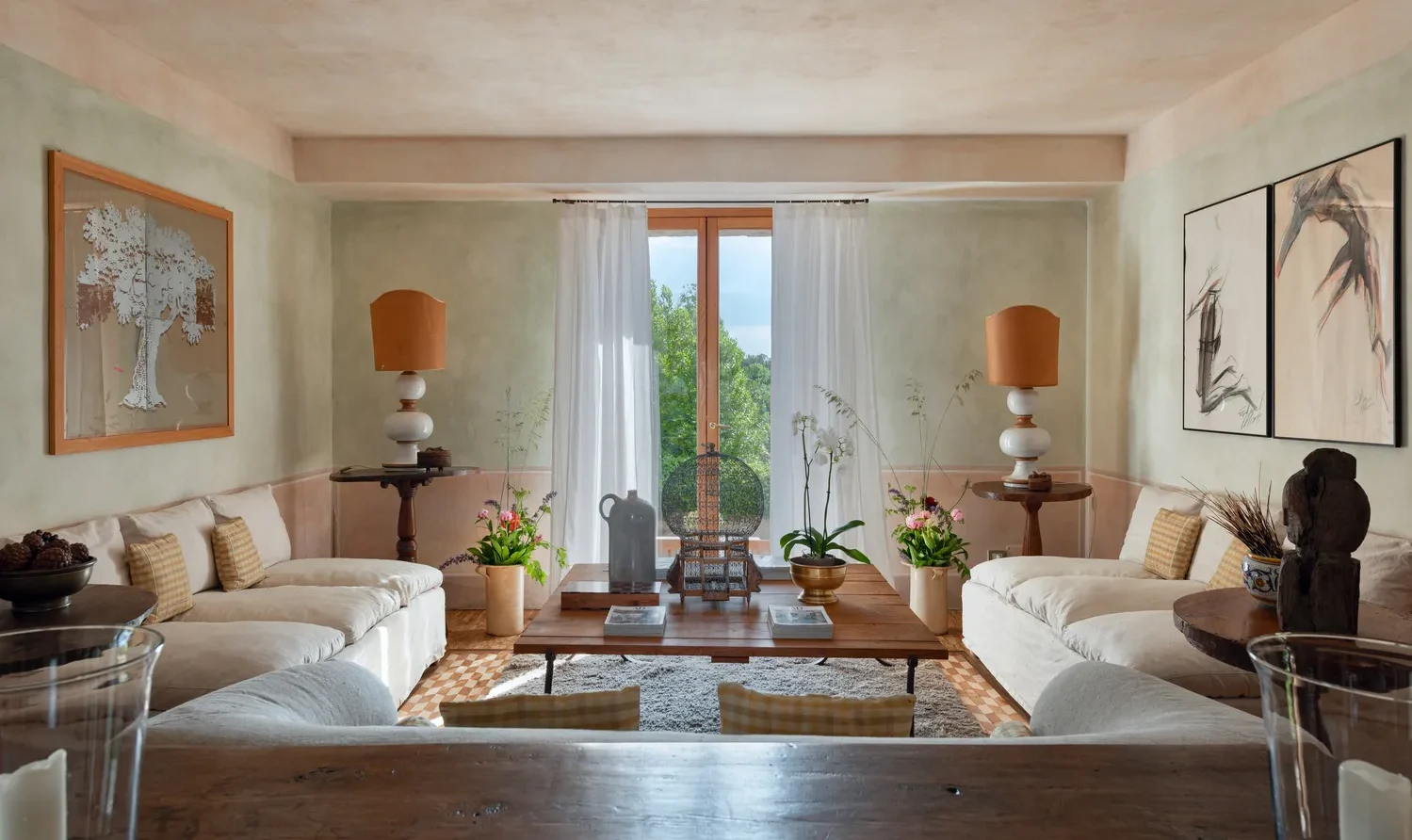 Elegant living room at Castello Di Vicarello, a stunning castle wedding venue.
