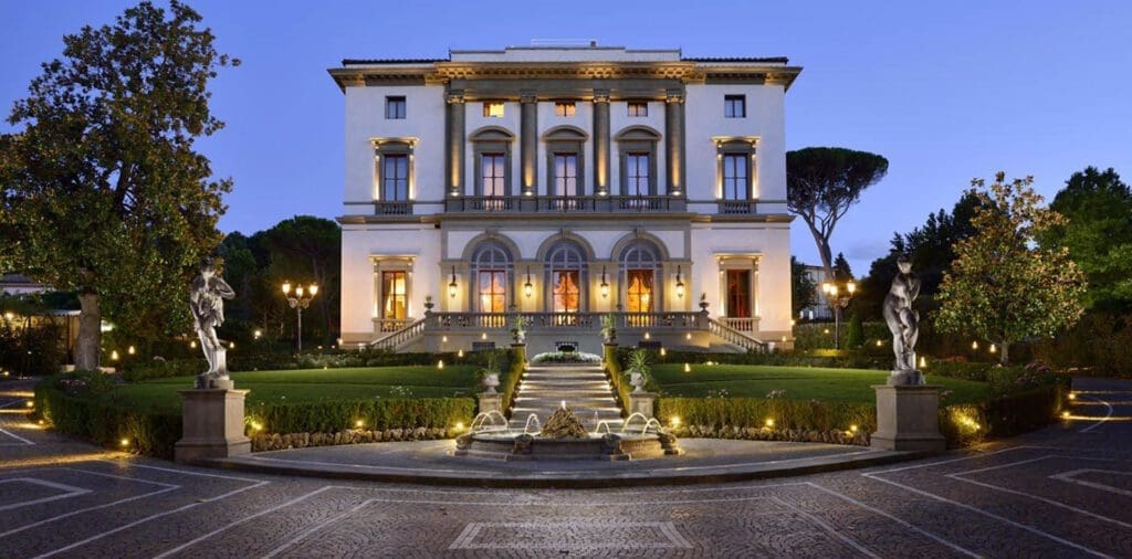 Honeymoon planning, Villa Cora