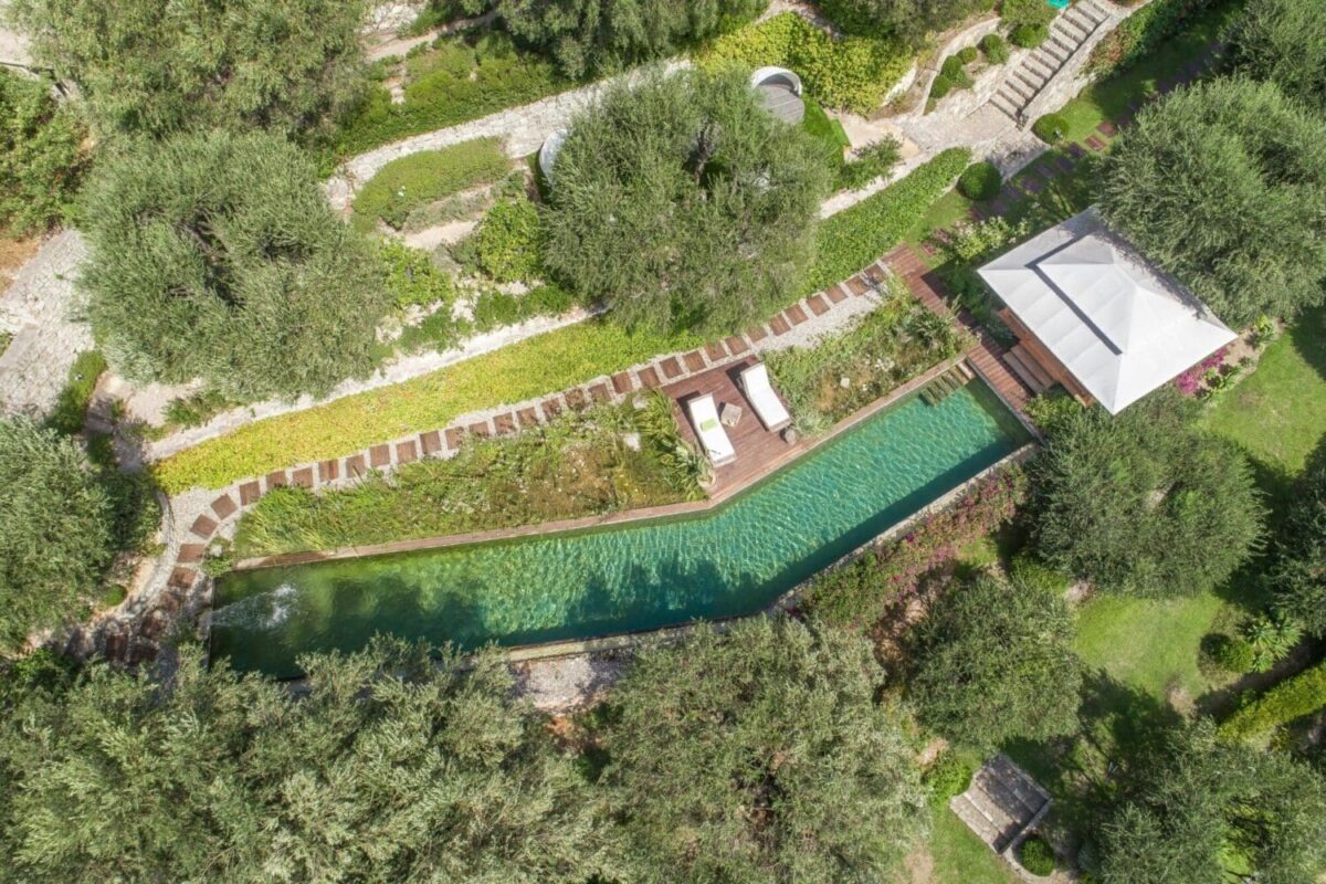 Honeymoon planning, Villa O