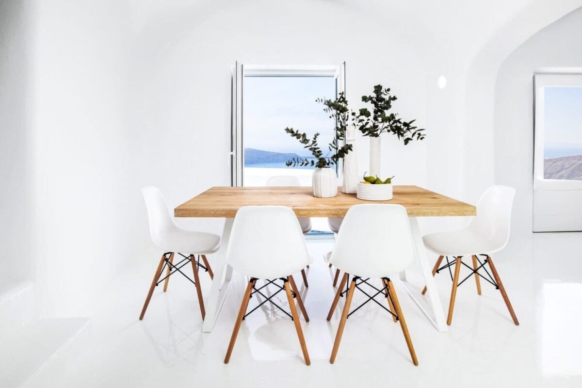 Honeymoon planning, Villa Erossea