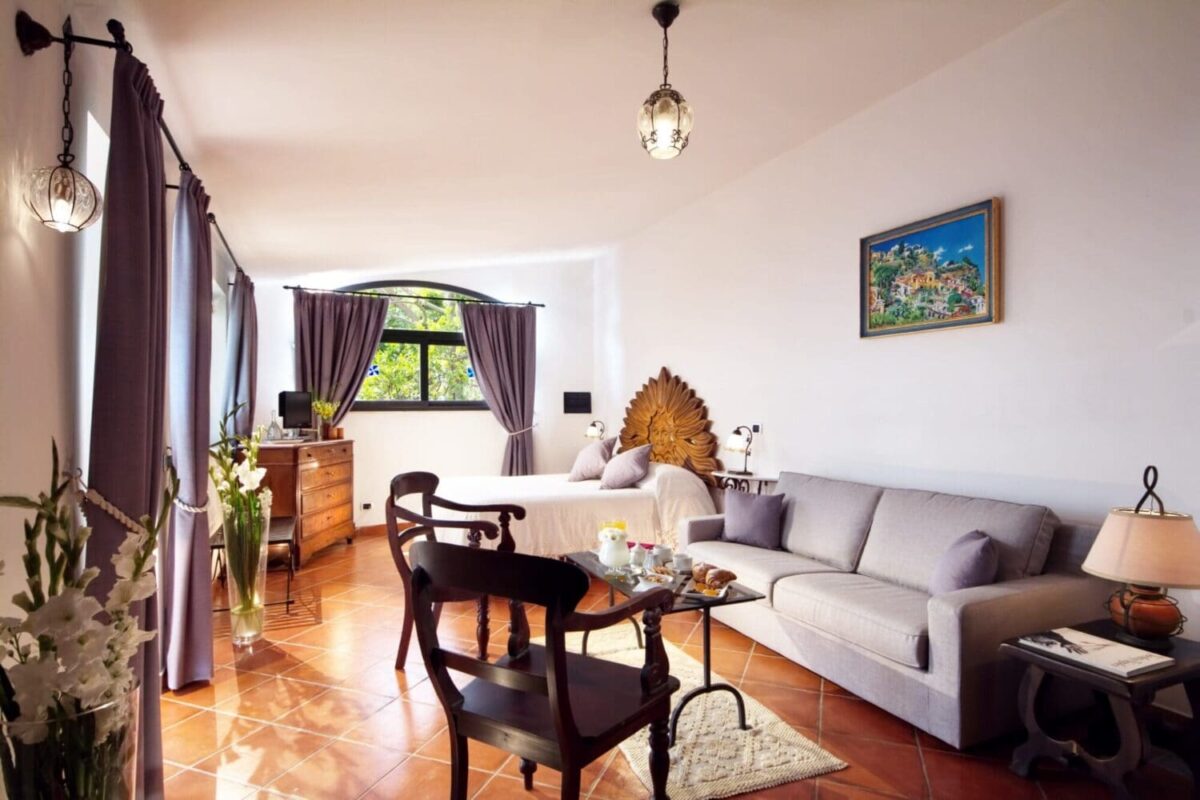 Destination wedding Italy, Villa Oliviero