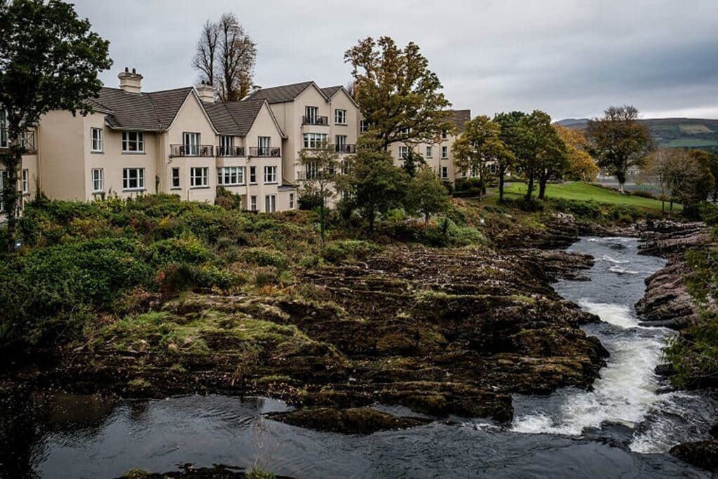 Luxury weddings, Sheen Fall Lodge