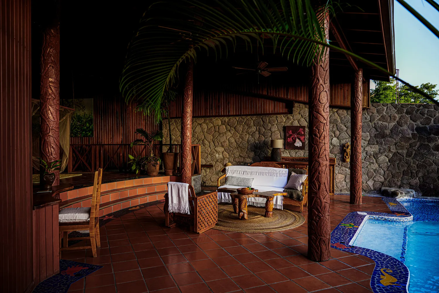 Relaxing patio at Ladera Resort, perfect for an island honeymoon or wedding.