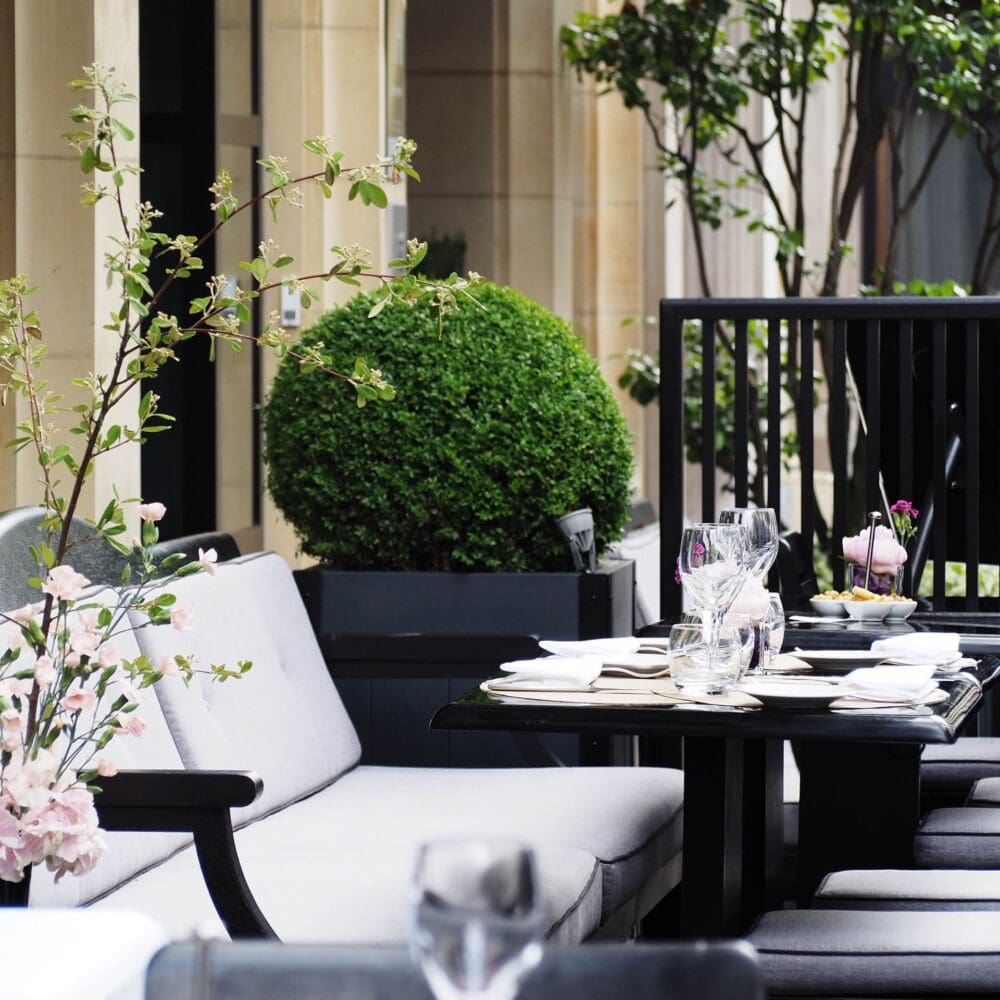 Destination wedding Paris, Hotel Montalembert