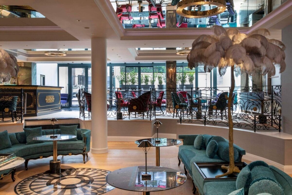 Luxurious lobby at the Paris j'Adore Hotel & Spa, perfect for a romantic honeymoon.