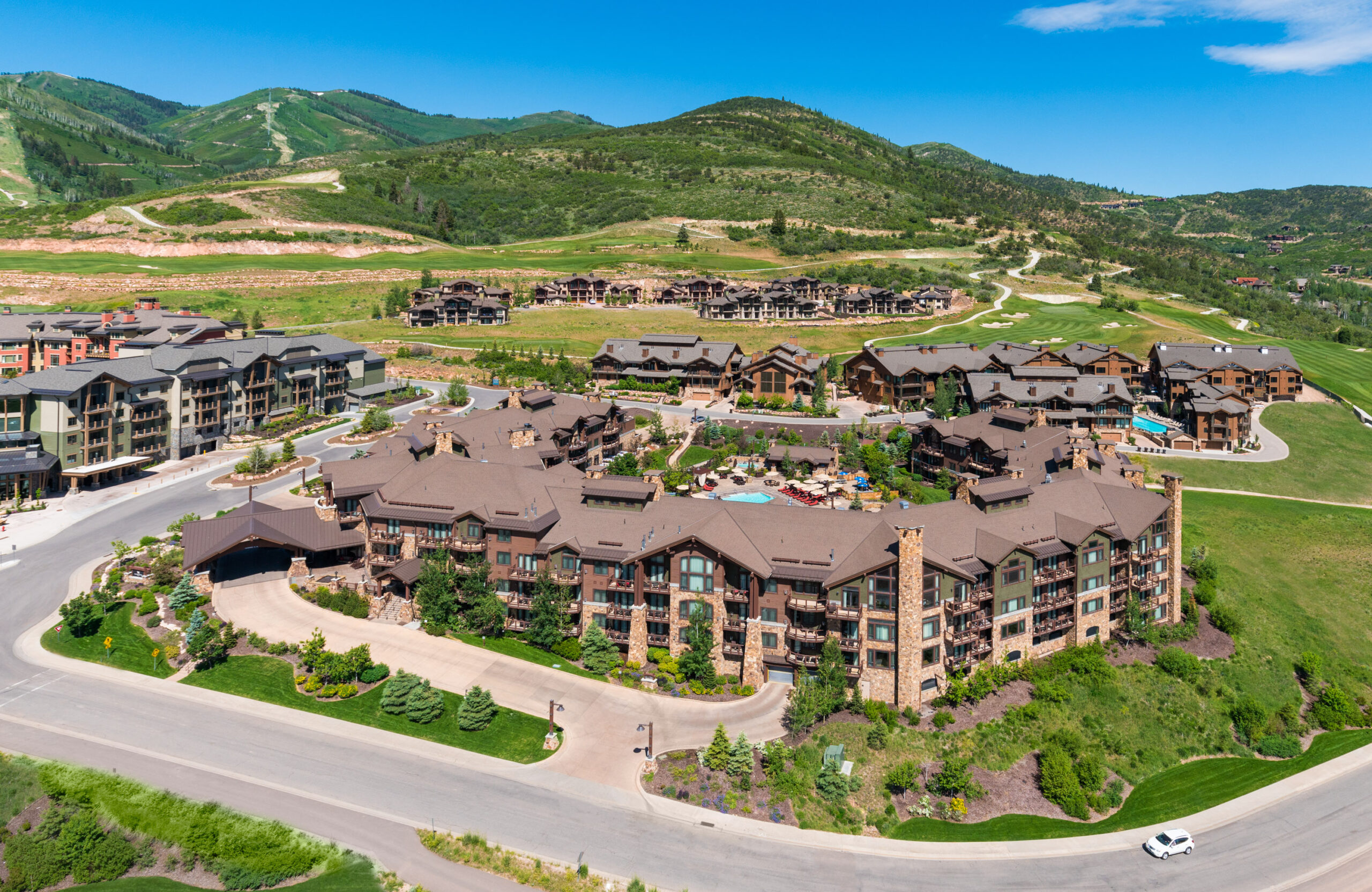 Waldorf Astoria Park City surrounded by mountains, ideal for a Park City wedding